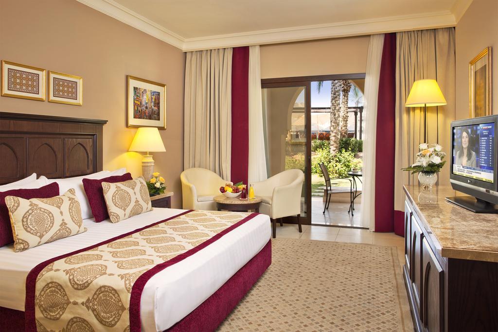 فندق ومنتجع ميرامار شاطئ العقة من الخيارات الفندقية البارزة ضمن قائمة فنادق الفجيرة 5 نجوم