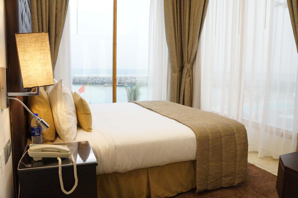 فندق ميراج باب البحر الفجيرة دبا أحد أهم فنادق الفجيرة دبا
