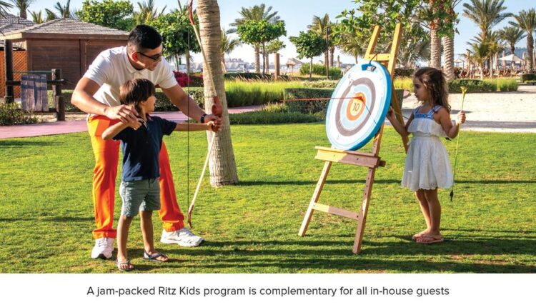 فندق ومنتجع الريتز كارلتون دبي أبرز الخيارات ضمن فنادق للاطفال في دبي