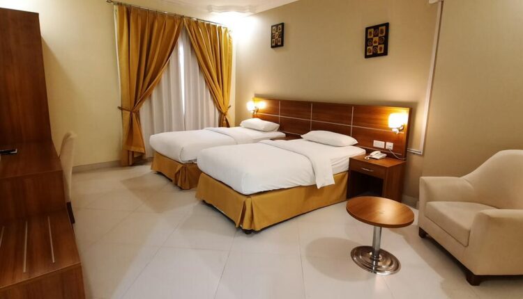 يحتل فندق مسقط هيلز مكانة مميزة بين فنادق مسقط وبخاصة ارخص فنادق في مسقط.
