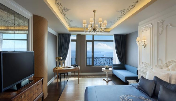 فندق سي في كيه بارك البوسفور إسطنبول من أفضل فنادق اسطنبول خمس نجوم على البحر .  