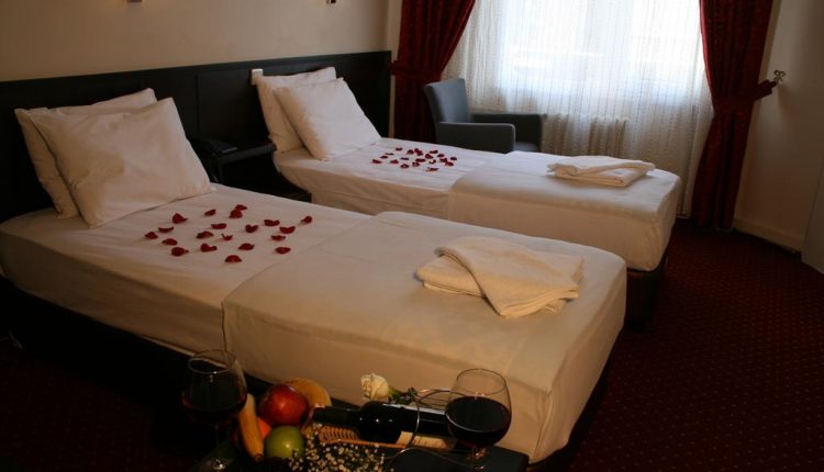   يتربع فندق ديانا اسطنبول على عرش قائمة أروع فنادق اسطنبول نجمتين. 