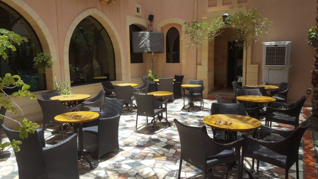  مقهى البنديرة البحرين أحد أشهر كافيهات البحرين