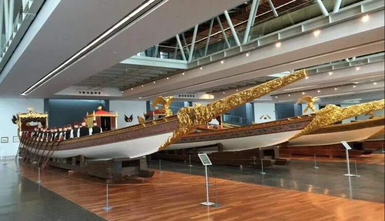 متحف البحرية في اسطنبول
