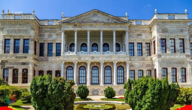 قصر دولمة بهجة من اجمل متاحف اسطنبول

