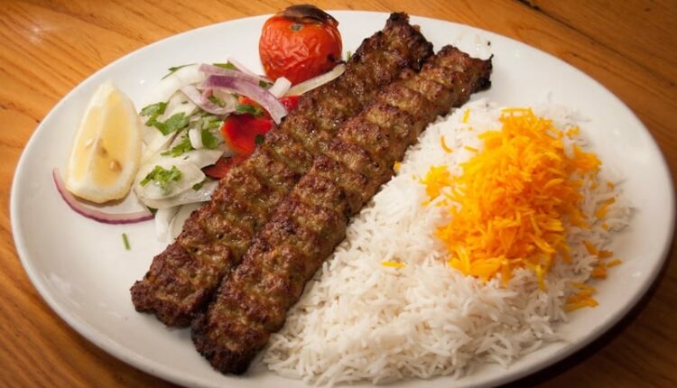 مطعم البيت الفارسي بانكوك هو مطعم ايراني في بانكوك، يقدم المطعم بعضًا من أفضل الأطعمة الفارسية في المدينة