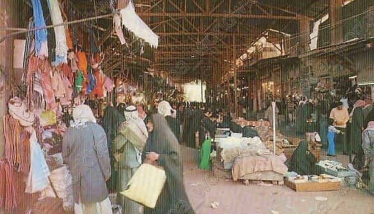 سوق الحريم الكويت تأسس عام 1941 ميلادياً، ويقع في سوق واجف القديم، وهو عبارة عن مجموعة من الأزقة ، تجلس بها النساء لعرض البضائع