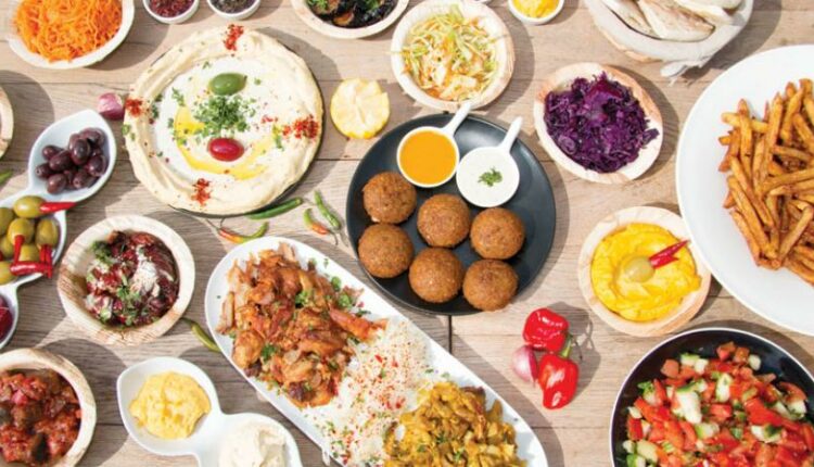 أذا كنت تبحث عن وجبة خليجية لذيذة وأصيلة في شنغماي، فلا تنظر أبعد من مطعم الخليج شنغماي، فهو من أفضل مطاعم عربية شنغماي