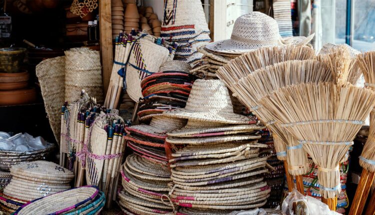 سوق الندى جدة من أحد أسواق منطقة جدة التاريخية الواقعة في وسط مدينة جد