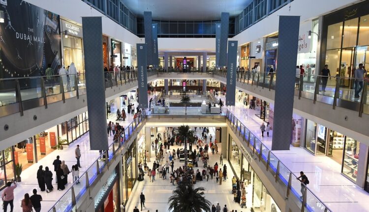 يعد افينو مول بتايا من أكبر مجمعات التسوق في مدينة بتايا