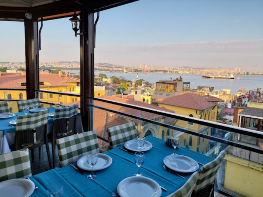 مطعم سفن هيلز إسطنبول