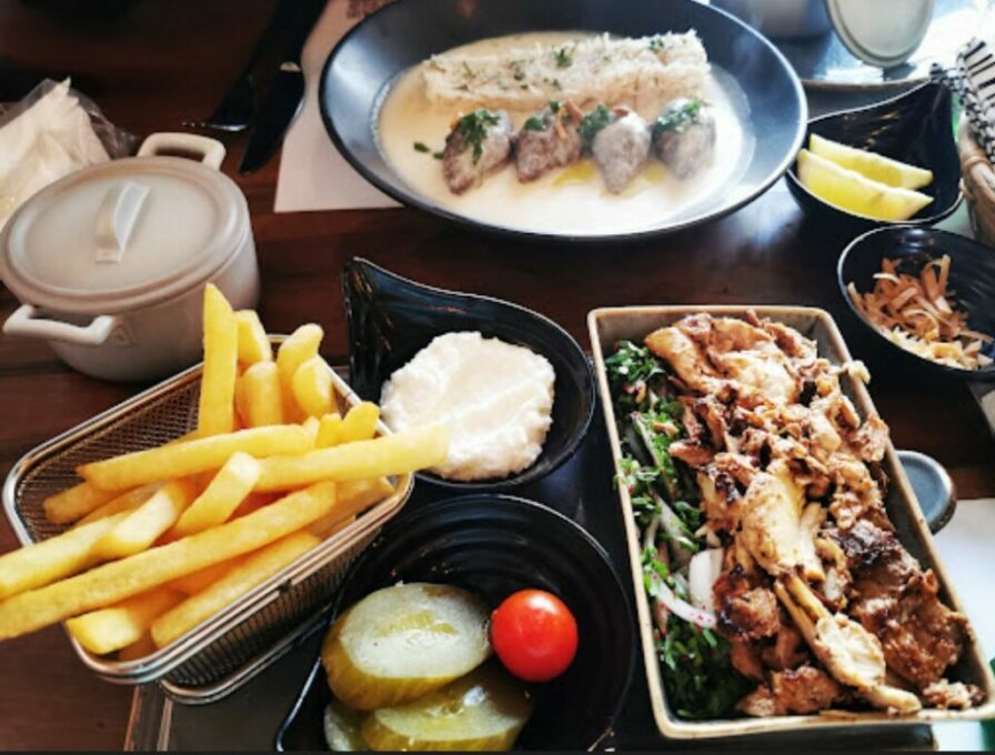مطعم اريف يعد أهم مطعم لبناني في الخبر
