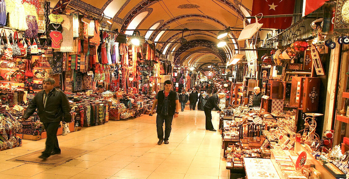 سوق محمود باشا إسطنبول