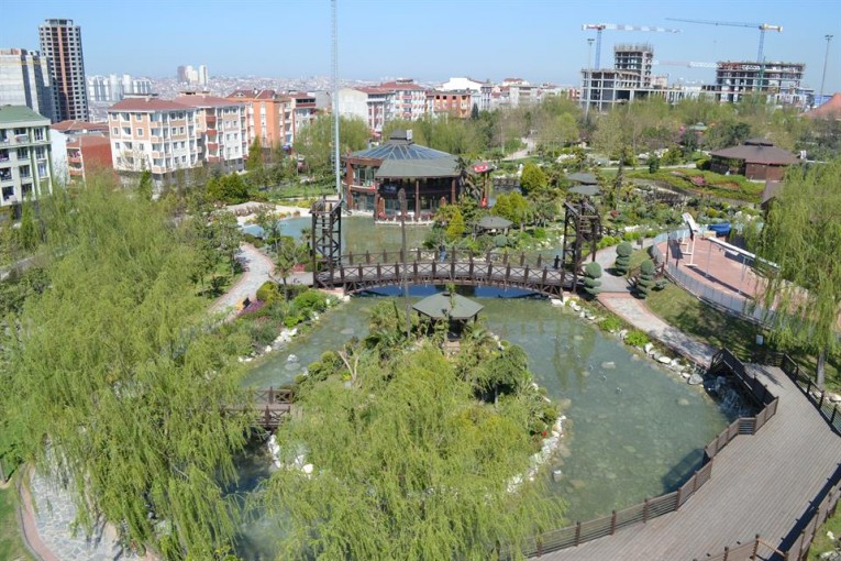 حديقة الشهداء اسنيورت إسطنبول