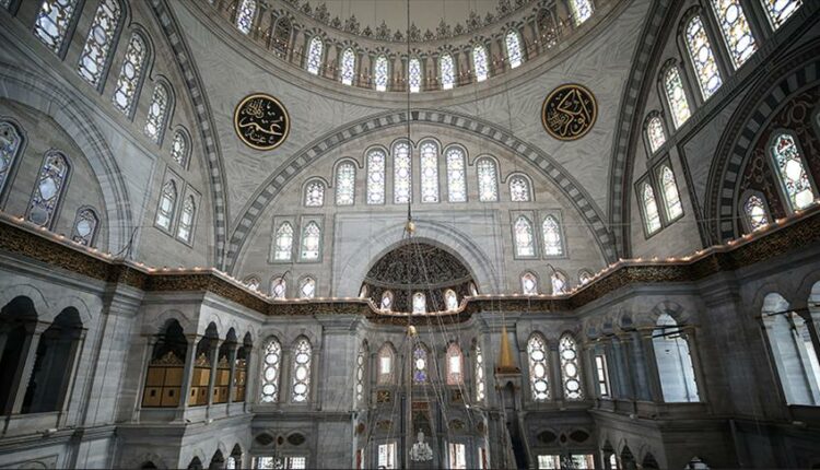 مسجد النور العثماني إسطنبول من أماكن سياحية في إسطنبول ذات التاريخ الكبير