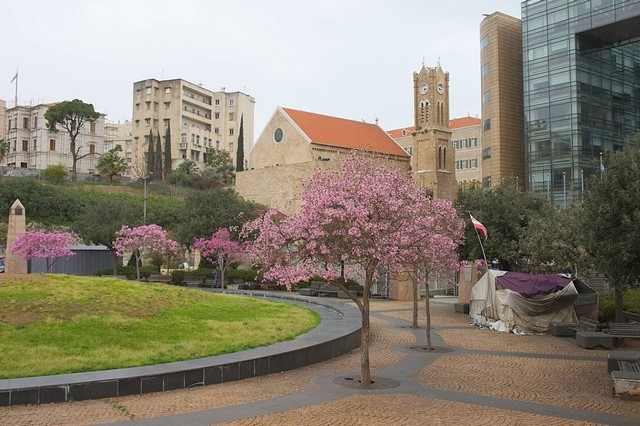 تعرف حديقة حرش بيروت أو ما يطلق عليها بحرش الصنوبر بأنها من أجمل حدائق عامة في بيروت
