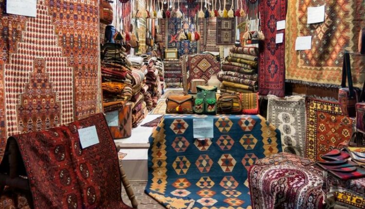 سوق ديرة المغطى من أسواق دبي التاريخية والرخيصة