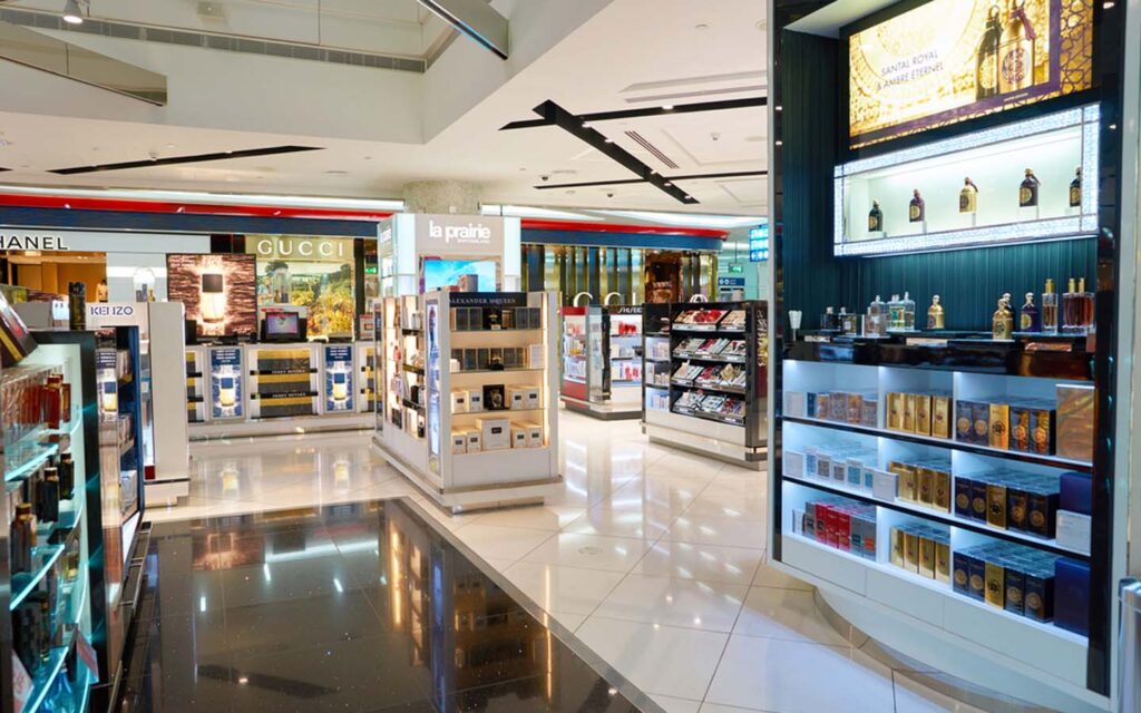 مركز المنال دبي من أسواق دبي الشعبية والعريقة