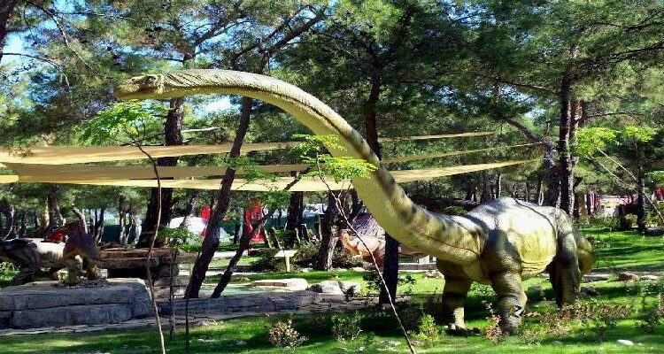 حديقة الديناصورات أنطاليا