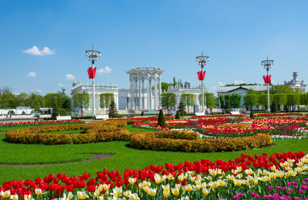 منتزه مزيون موسكو من أعرق أماكن سياحية في موسكو روسيا