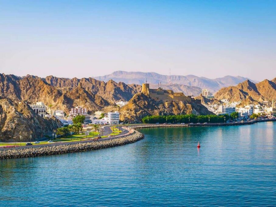 أجمل شواطئ سلطنة عمان
