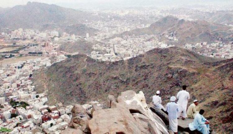 يعد جبل النور مكة أحد أروع أماكن السياحة في مكة المكرمة