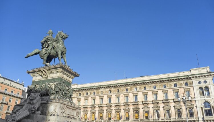 تمثال فيتوريو إيمانويل الثاني التذكاري ميلان