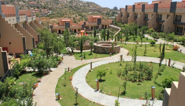منتزهات جذابة في عمّان الأردن هى منتزه الديار عمان
