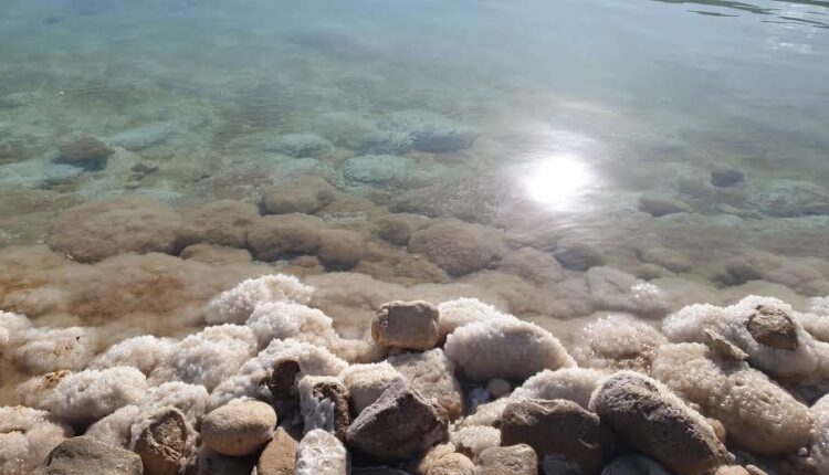 شاطئ بيت البركة البحر الميت من أشهر شواطئ البحر الميت.