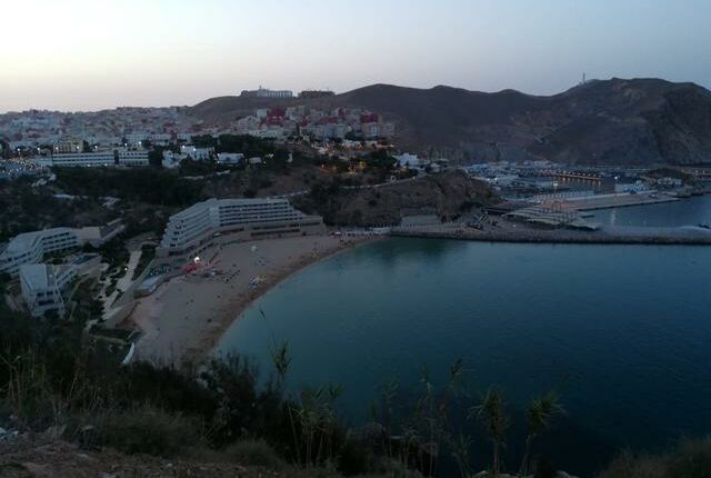 شاطئ الحسيمة من شواطئ سياحية في المغرب