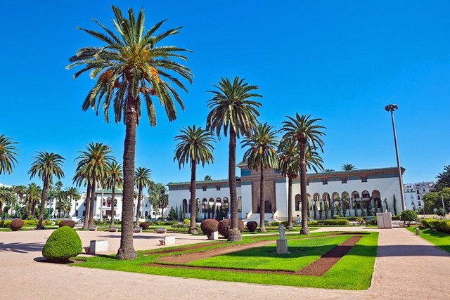 ساحة محمد الخامس من أفضل مناطق سياحية في المغرب
