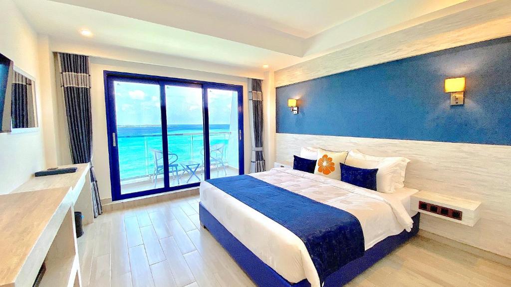 أحد فنادق المالديف على البحر المميزَّة