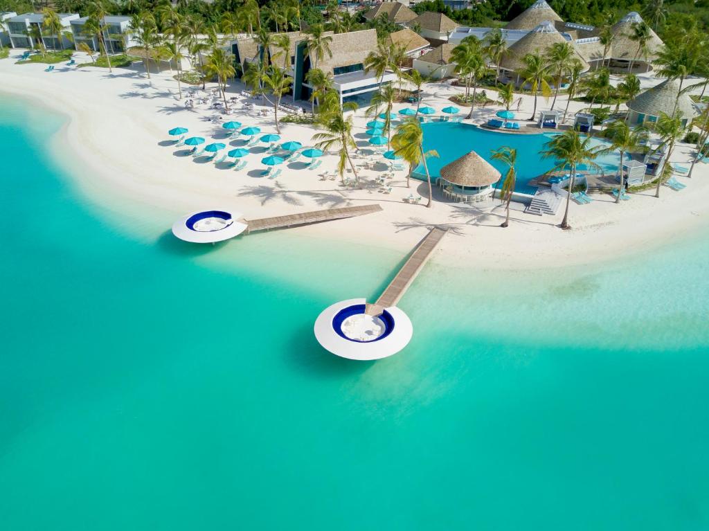 أحد فنادق المالديف على البحر المميزَّة