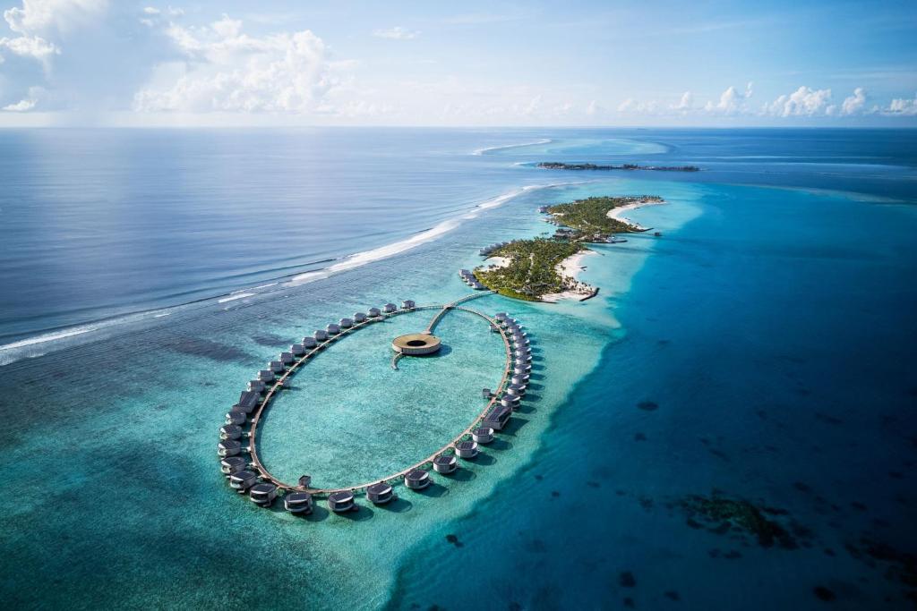 أحد أفخم فنادق المالديف